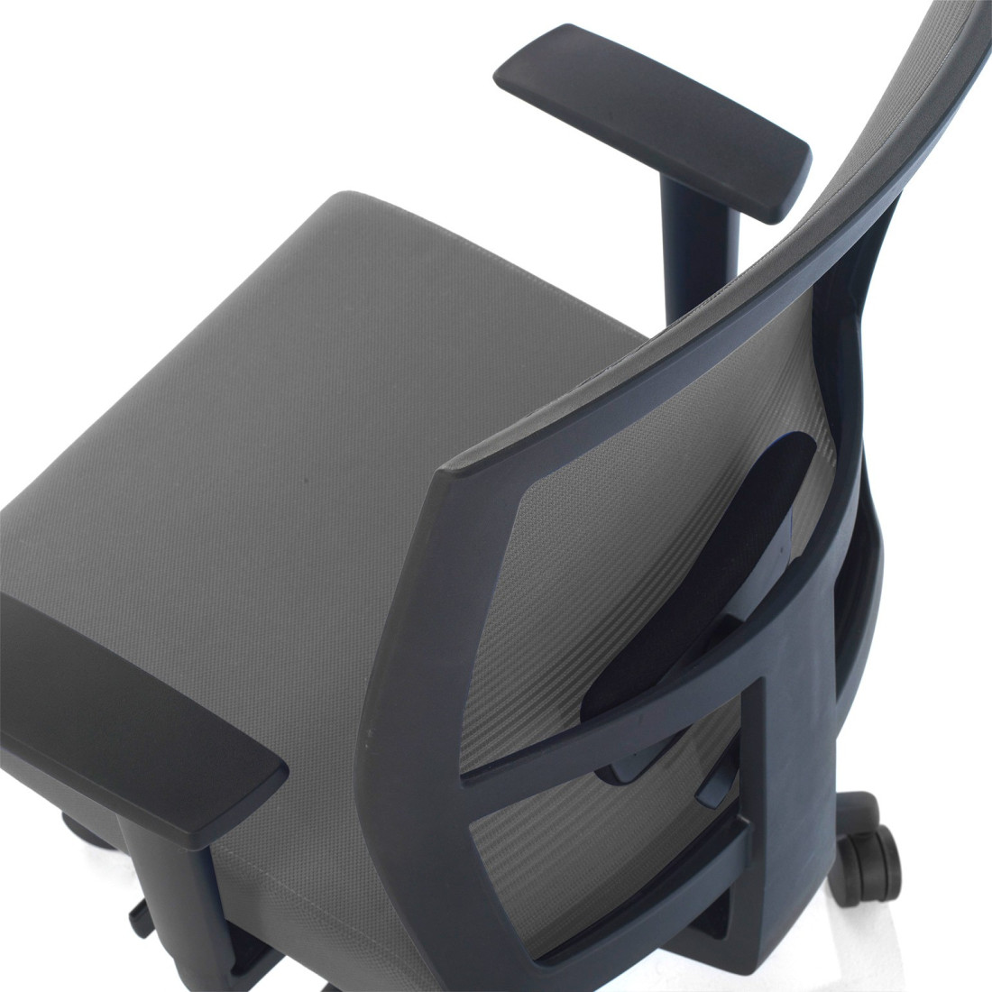 silla giratoria gris kendo estructura negra malla 5