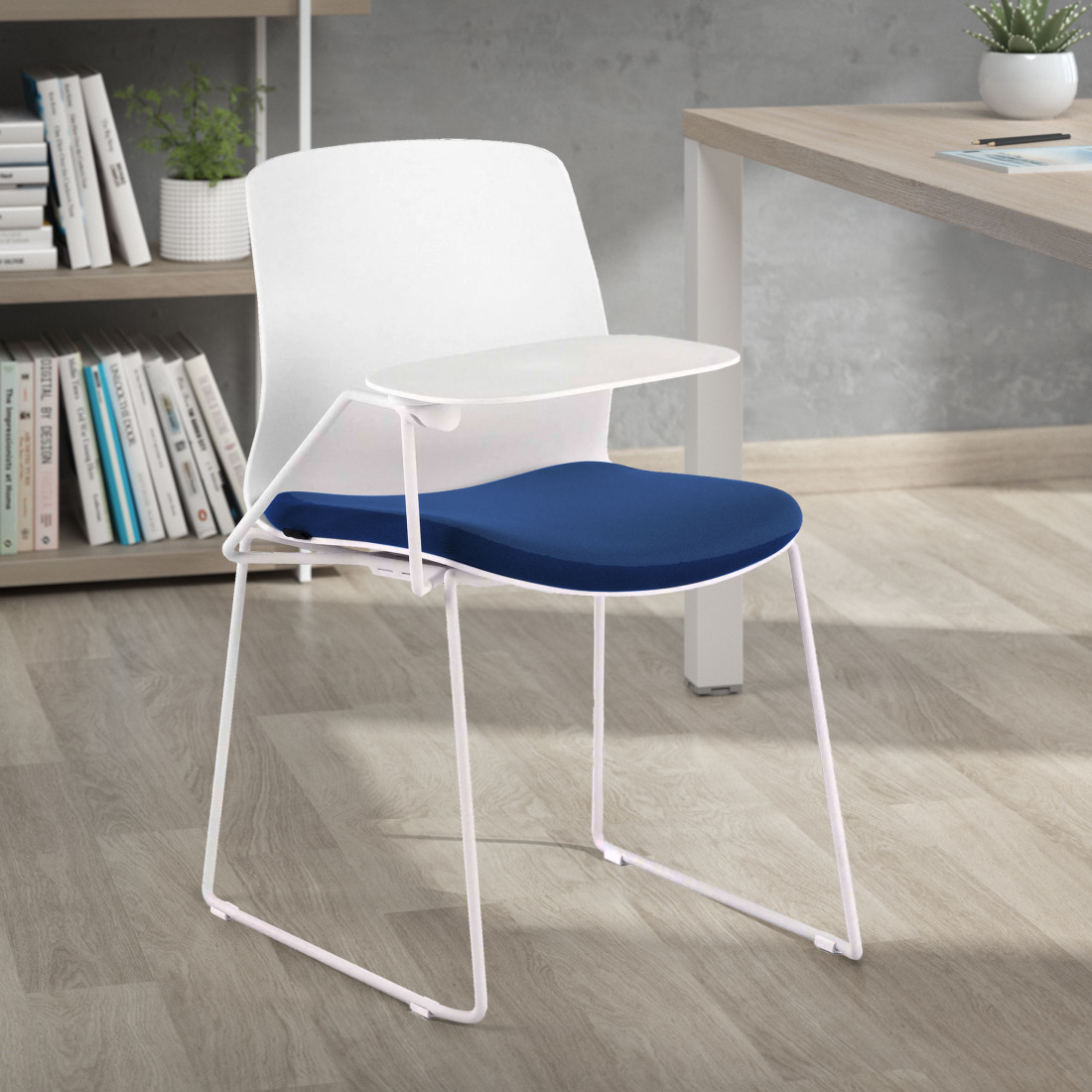 silla confidente azul nexus silla con pala de escritura tela 2