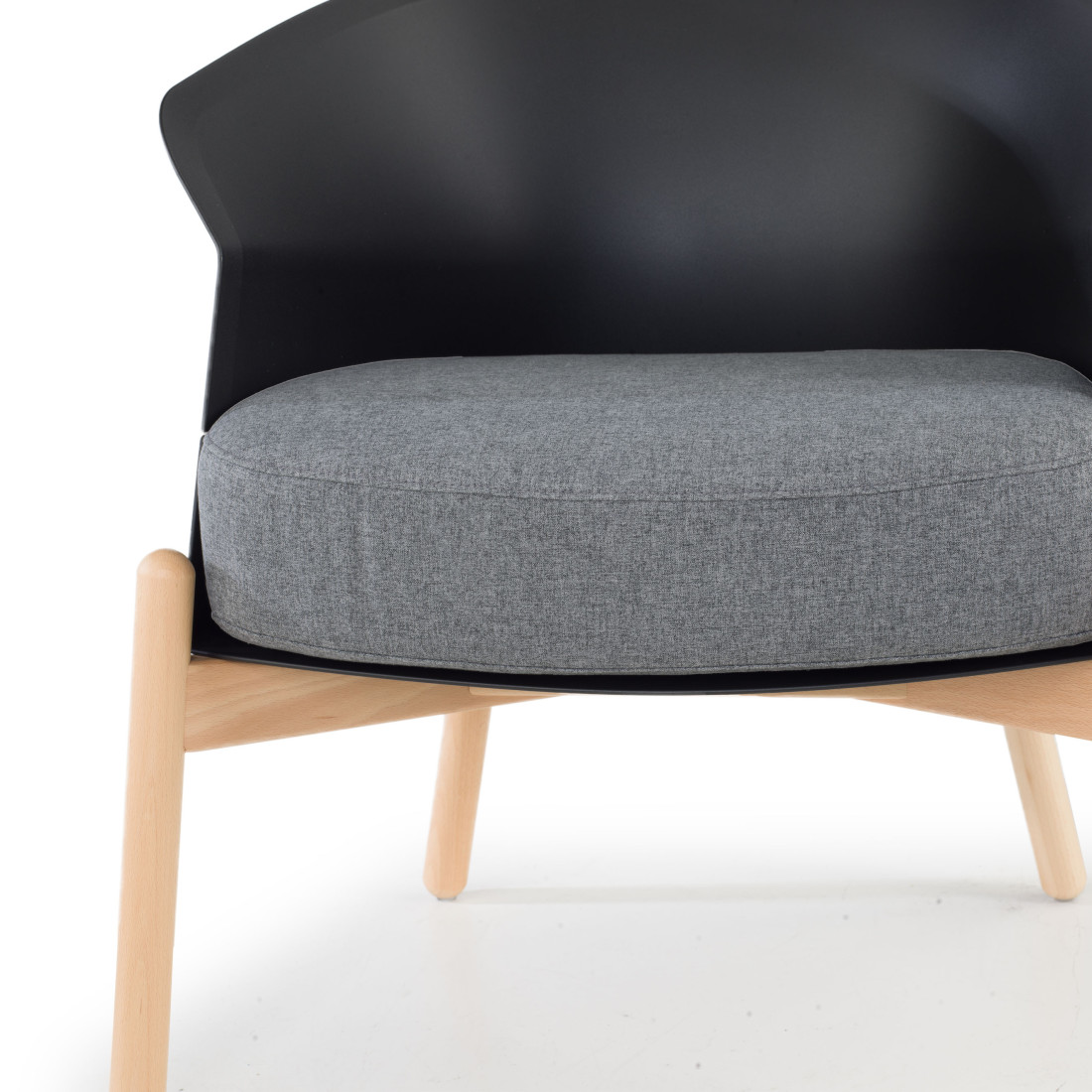sillon para sala de espera negro winnie patas de metal tela 9