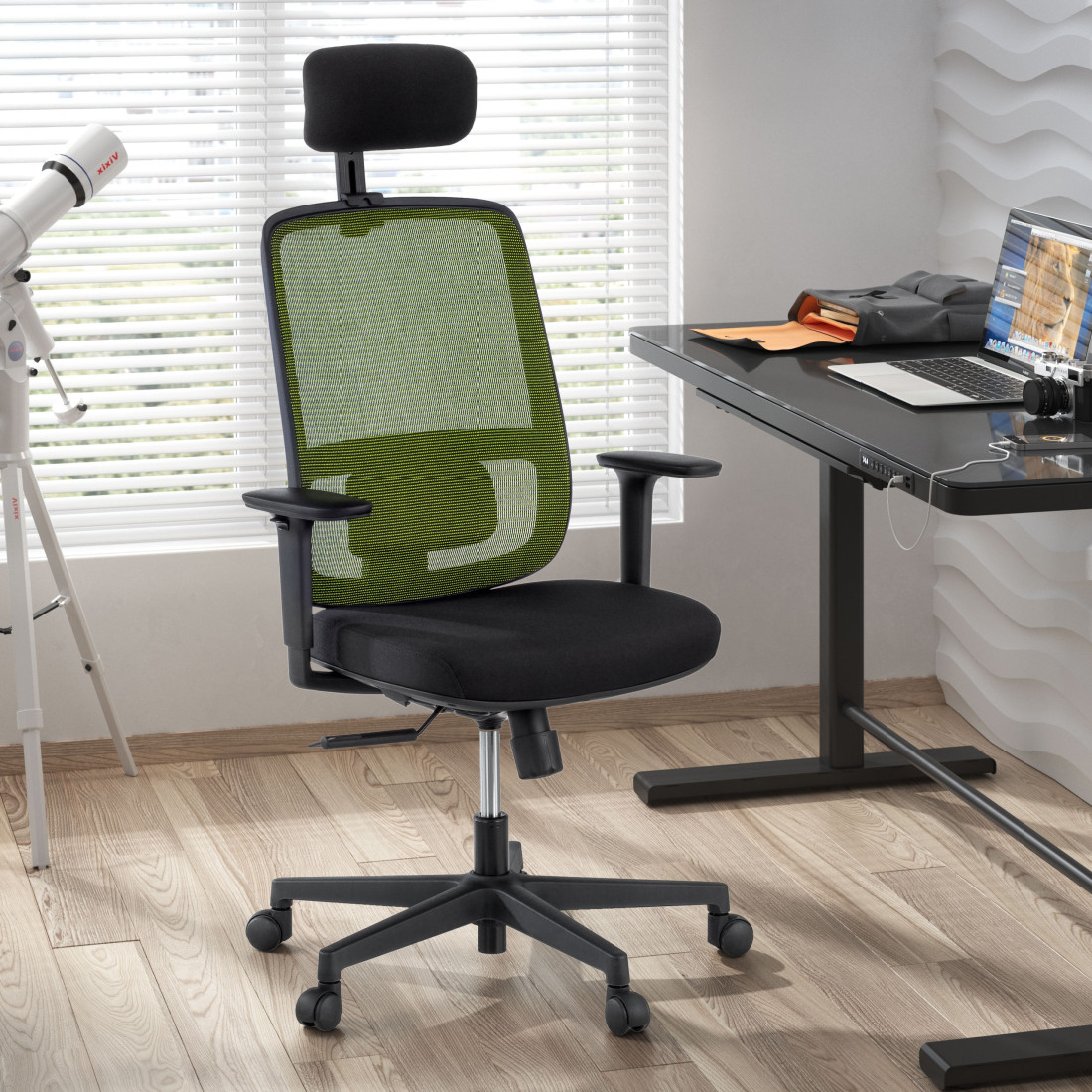 silla ergonomica verde sugar estructura negra reposacabezas malla 2