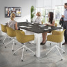 silla de reuniones amarillo elisa con ruedas plastico 2