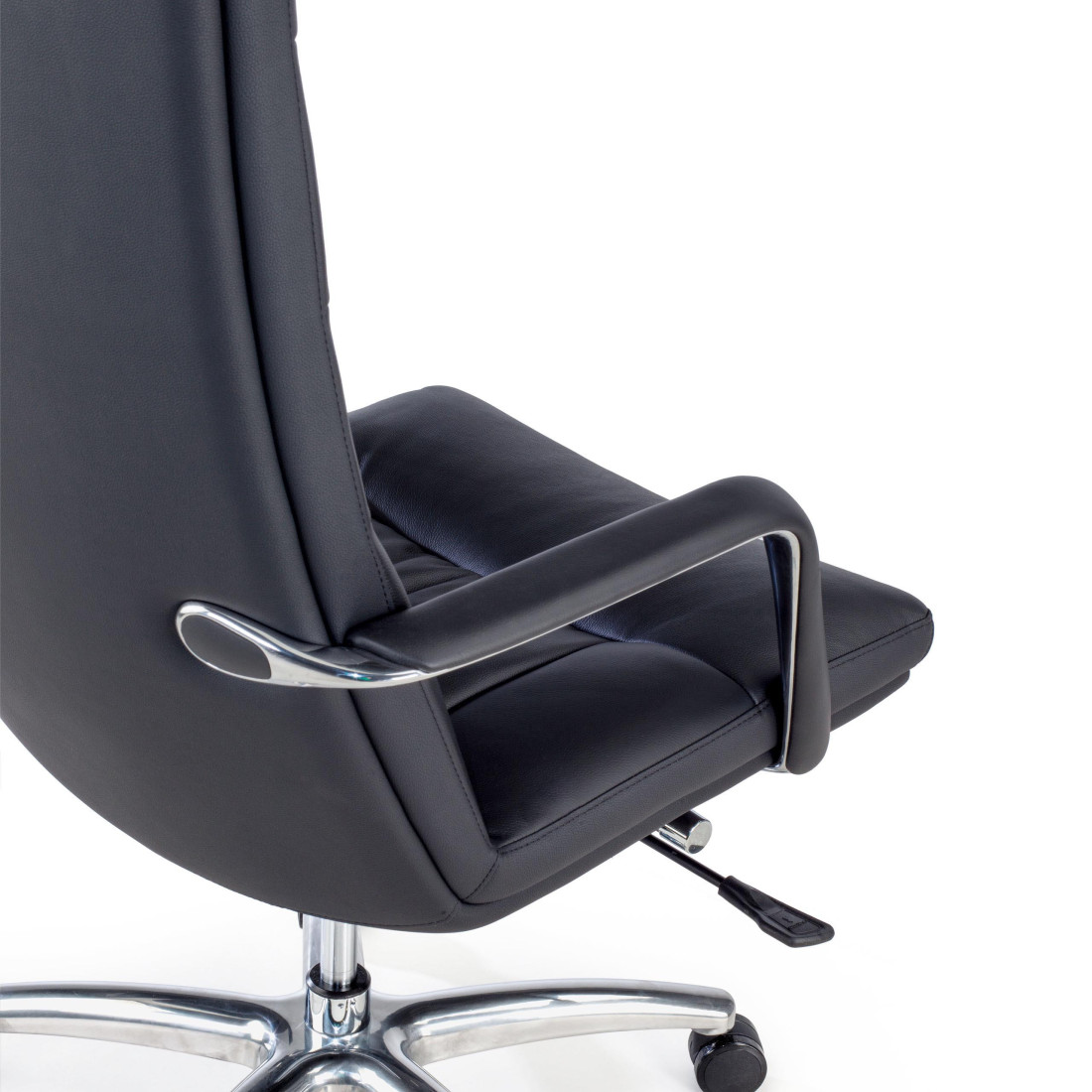 sillon de oficina negro edinburgo piel natural la piel natural sigue siendo el material mas apreciado por sus multiples ventajas los sillones tapizados en piel natural son mas suaves y flexibles al tacto y su olor es muy caracteristico el cuero natural es muy resistente siempre que se 5