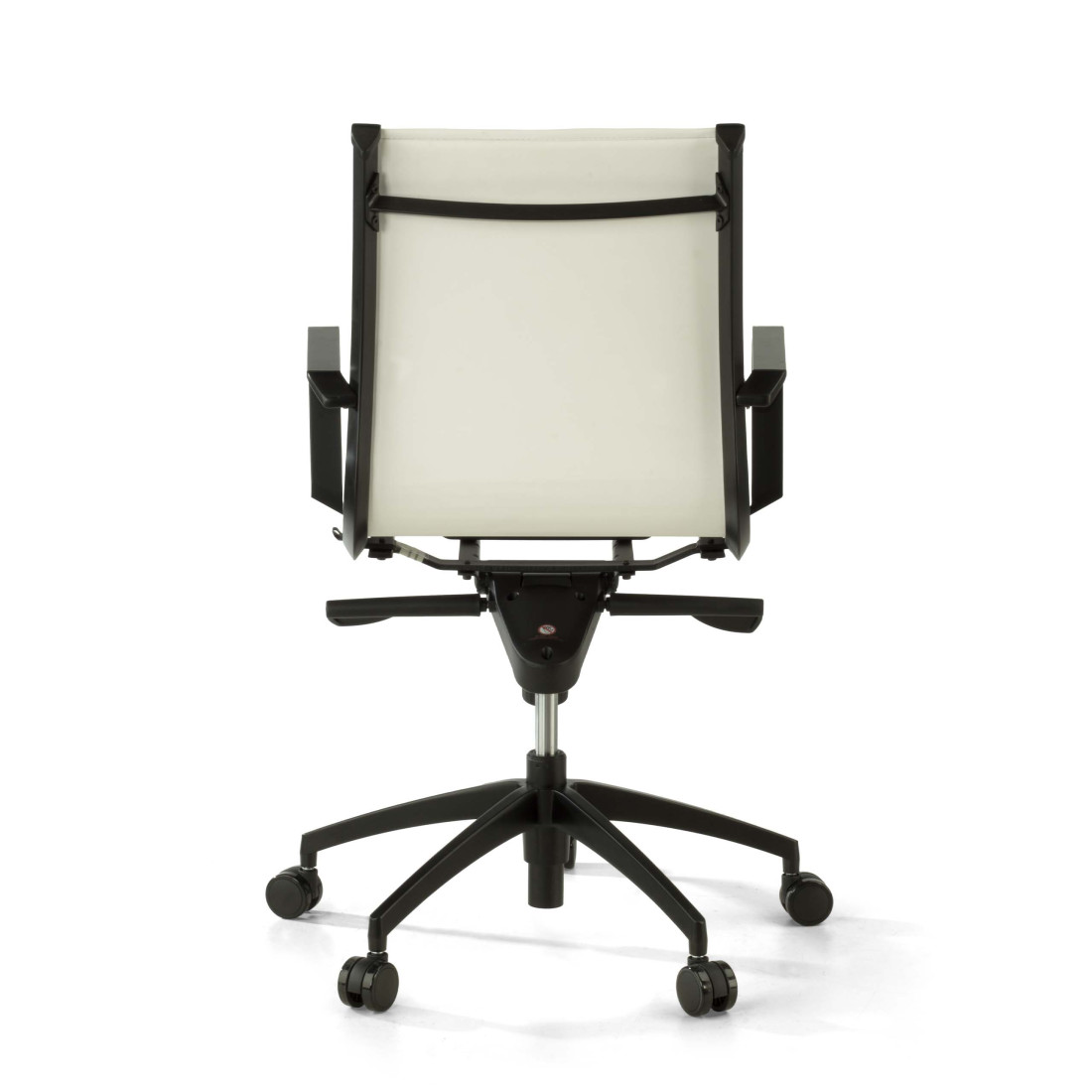 sillon de oficina blanco croma estructura negra ecopiel piel sintetica 8