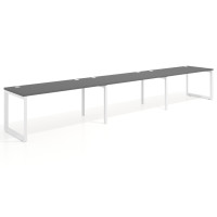 Mesa de oficina progresiva Delta triple, fondo 80cm, estructura blanca - GRIS TORMENTA, 420x80
