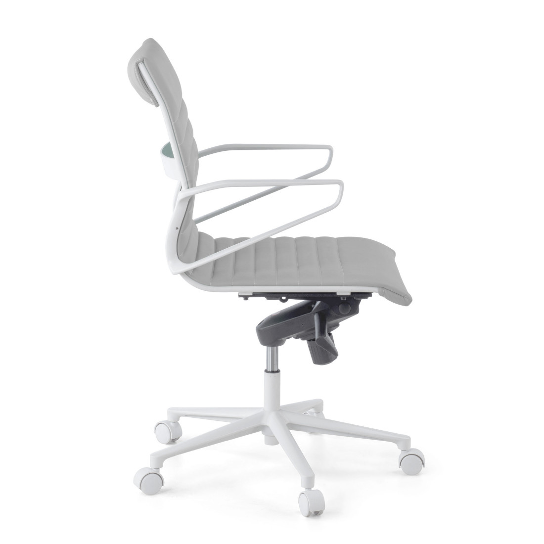 silla ejecutiva blanco gris forli respaldo bajo estructura blanca piel sintetica 4