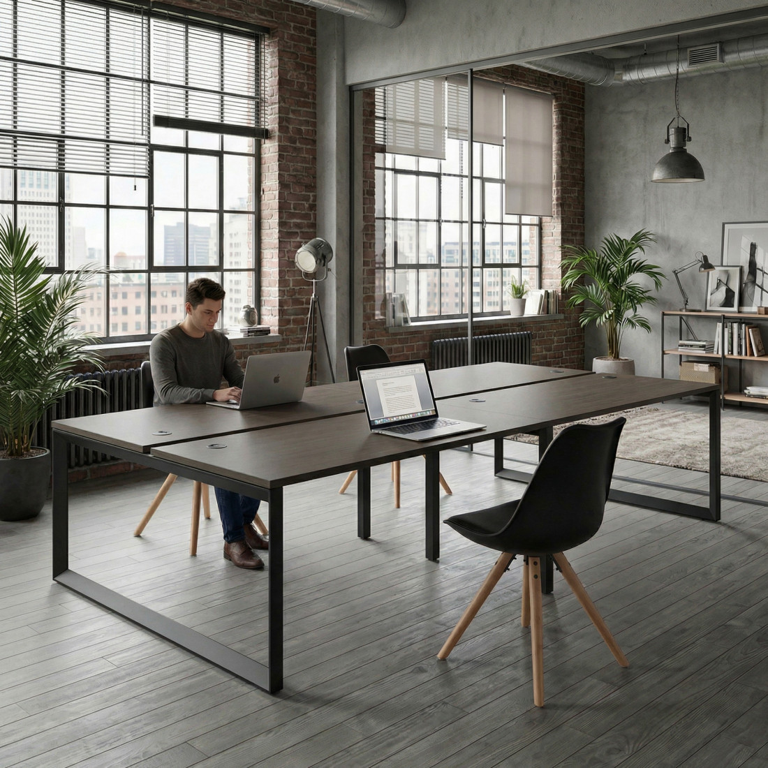 Mesa oficina multipuesto bench Delta doble, fondo 166cm estructura negra